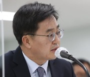 김동연 "합법적으로 선출된 권력에 민주주의 흔들려"