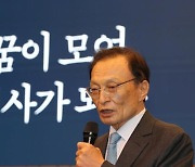 '20년 집권론' 다시 꺼낸 이해찬 "될 때까지 하는 게 제일 중요"