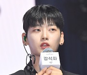 [Ms포토]위아이 강석화, '스프레이'로 돌아왔어요