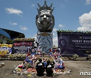 '축구장 참사' 겪은 인니 대통령 "경기장 헐고 다시 짓겠다"