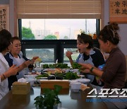 '81세 남편'의 아침저녁 부부관계 요청에 대한 해법은? '한달에 한번 민방위 사이렌이 울릴 때만!'