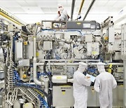 ASML, 3분기 매출·순익 시장 예측과 가이던스 모두 웃돌아