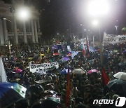 결선투표 코앞인데..보우소나루 브라질 대통령 비판 시위 열려