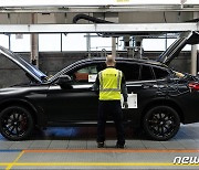 BMW, 美에 전기차·배터리 공장 건설..17억 달러 규모