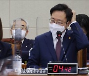 종합국감 출석한 조규홍 보건복지부 장관과 백경란 질병관리청장