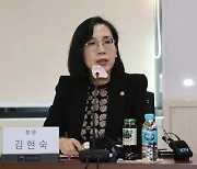 Women's Groups Meet Minister Kim Hyun-sook, "We Expressed Deep Concerns about Abolishing the Gender Ministry, But the Minister Simply Insisted on an Optimistic Outlook"