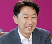 우범기 전주시장 "공직자라면 자기 작품 하나씩은 만들어야"