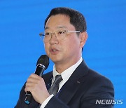 일동제약 윤웅섭 대표 "조코바, 일본·한국서 신속승인 기대"