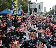 교육부 "촛불집회, 봉사활동 인정 안돼..허위사실 수사의뢰"