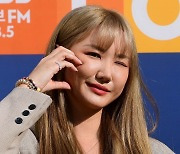 [TEN 포토] EXID LE '걸크러쉬 넘치는 볼하트''