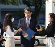 이주호, 딸 장학금 준 기업에 기부대상 수여...“아무 관련 없어”