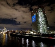 ECB, 두달 연속 ‘자이언트 스텝’ 단행