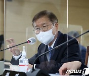 고용장관 "내년 외국인력 11만명 도입...영세기업 추가연장근로 2년 연장"