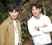 [Ms포토]PGA 브라더스 김시우-김주형 '예비 신부 오지현 응원해요'