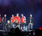 NCT 127, 美 MTV 통해 잠실 주경기장 '질주' 무대 공개