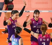 '김연경 효과' 흥국생명, 인삼공사에 셧아웃 승…2경기 연속 3-0