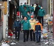 이태원 참사 현장 찾은 윤석열 대통령