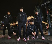 T1, LPL 침몰시키다…결승 LCK 내전 확정, T1 상대는 누굴까[롤드컵 결승]