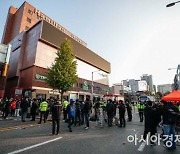 [이태원 참사]서울시 "실종신고 3580건" 오세훈 귀국 후 현장 방문