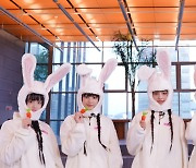 뉴진스, 데뷔 100일 맞아 공식 팬클럽명 ‘버니즈’(Bunnies) 공개