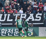 [FA컵 결승] '감비아 매직' 바로우, 부상 참고 1골 1도움... '우승'으로 최고의 시즌 마무리