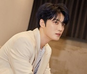 가수 김재중, 일본 콘서트 2시간 앞두고 취소..."참담한 심경"