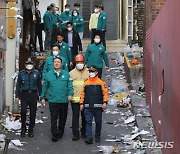 이태원 압사 사고 현장 찾은 윤석열 대통령