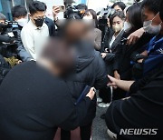 갑작스런 비보에 오열