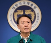 세월호의 악몽···尹, 이태원 참사 '밤샘 지휘·신속 대국민담화' 대응 총력