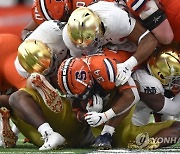 APTOPIX Notre Dame Syracuse Football