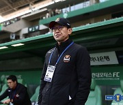 FA컵서 명예회복 못한 FC서울 안익수 감독 "다사다난한 한 해"