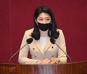 의사 출신 신현영 野의원 “이태원 현장, 골든타임 유지 힘들어..예방 방향의 대책 있어야”