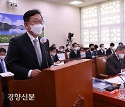 발언하는 민주평통사무처장[경향포토]