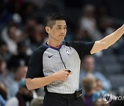 NBA 정규리그서 한국인 최초 휘슬...황인태 심판은 누구?