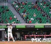 KBO, 이태원 참사 애도 위해 응원 최소화…검은 리본 부착