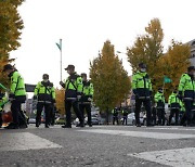 경찰 “현장서 인파 급증 못 느껴…참사 예견 못했다”