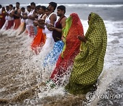 INDIA CHHATH PUJA FESTIVAL