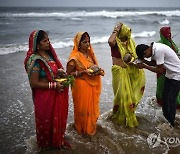 INDIA CHHATH PUJA FESTIVAL