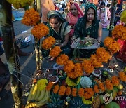 INDIA CHHATH PUJA FESTIVAL