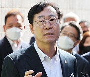 '수원 발발이' 거주지 찾은 화성시장