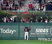 [포토]최정 솔로포에 축제 분위기!