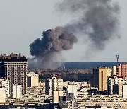 우크라 전역에 공습경보, 1명 사망…푸틴 “추가 대응 있을 수도”