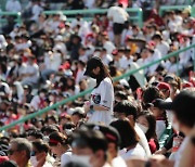 “야구장 사고 방지 총력”…문체부·KBO, SSG랜더스필드 점검 ‘완료’