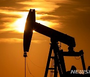 국제유가, 중국 경제지표 악화에 속락 마감...WTI 1.6%↓ 브렌트유 1%↓