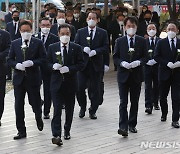 합동분향소 찾은 이성희 농협중앙회 회장