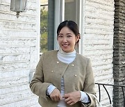 ‘둘째 임신’ 최희, 살짝 보이는 D라인 “배 많이 나와서 입던 바지 못 입어”