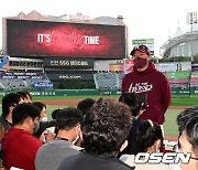 한국시리즈 앞둔 키움 홍원기 감독 [사진]