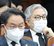 민주, '짤짤이 발언' 최강욱 재심 결론 못 내… 심의 계속