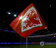 웨일스 대표팀, WC 이후 국명 변경 고려...UEFA와 논의