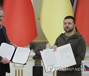 UKRAINE CZECH REPUBLIC DIPLOMACY